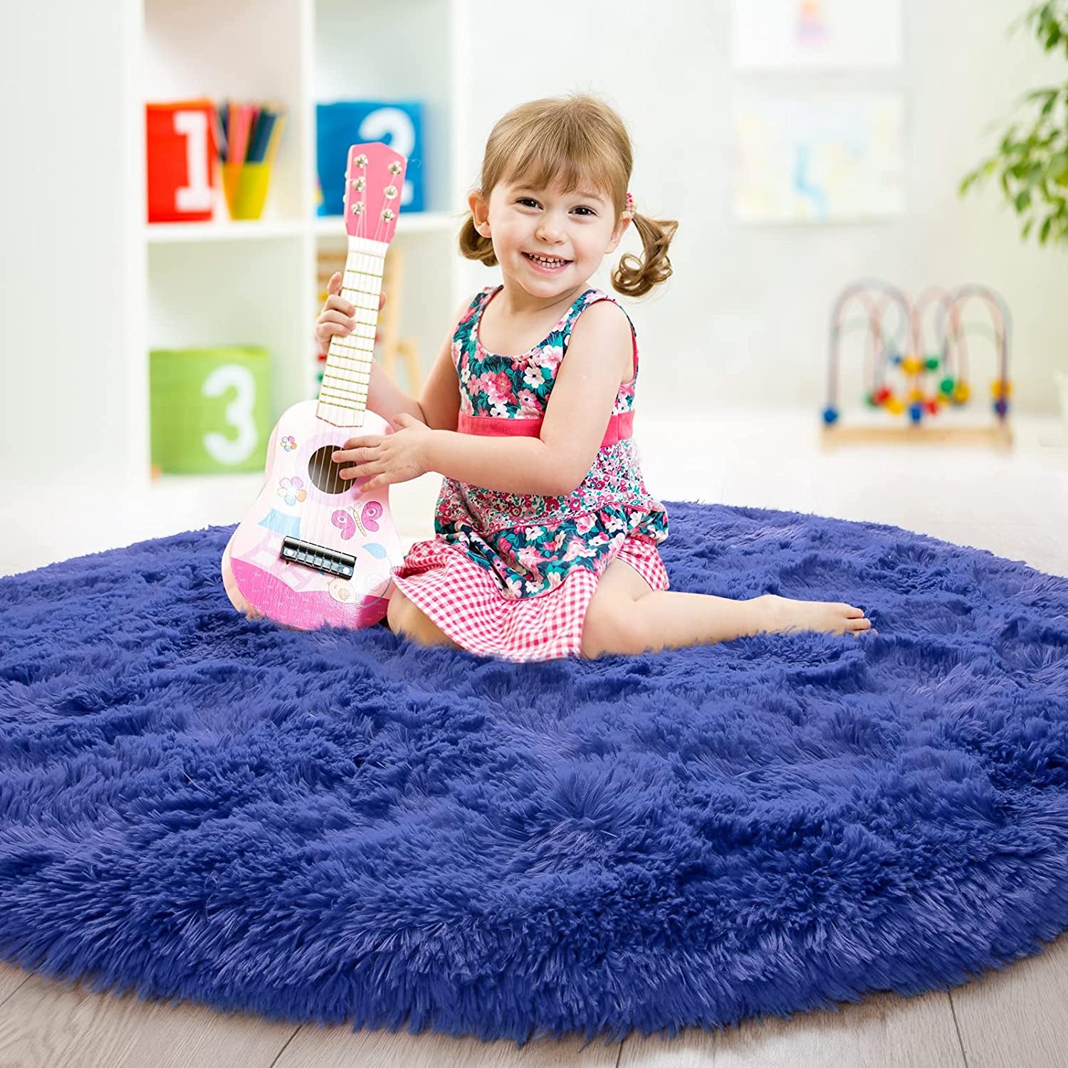 Ultra-Soft Round Shaggy Area Rug for Boys and Girls